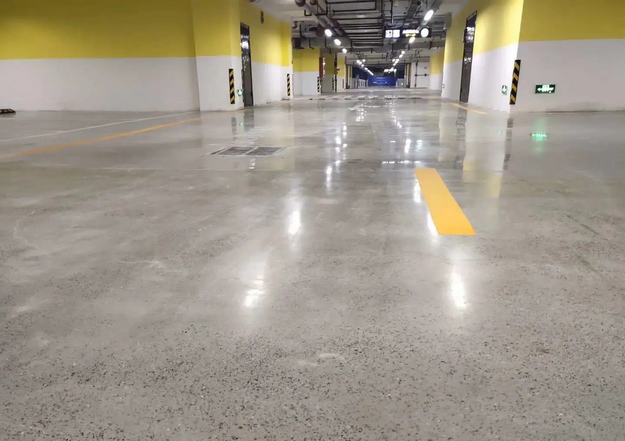 金刚砂耐磨地坪