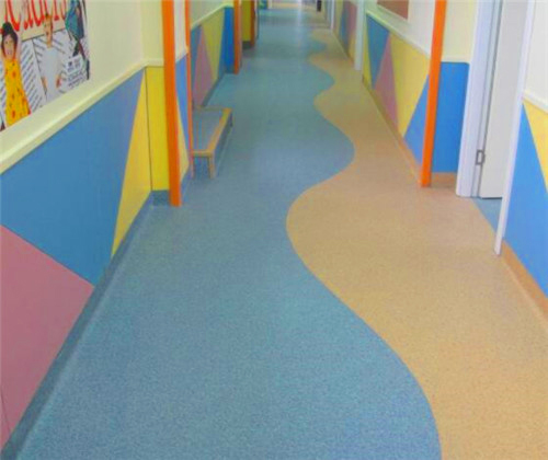 pvc幼儿园地面
