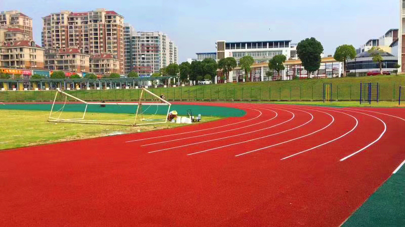 塑胶跑道铺设