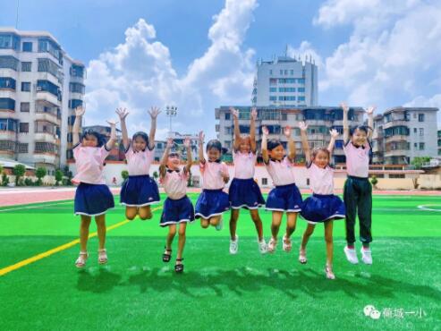 荷城一小新运场于本学期开学初顺利竣工
