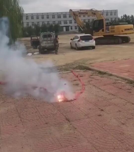塑胶操场建设开工仪式