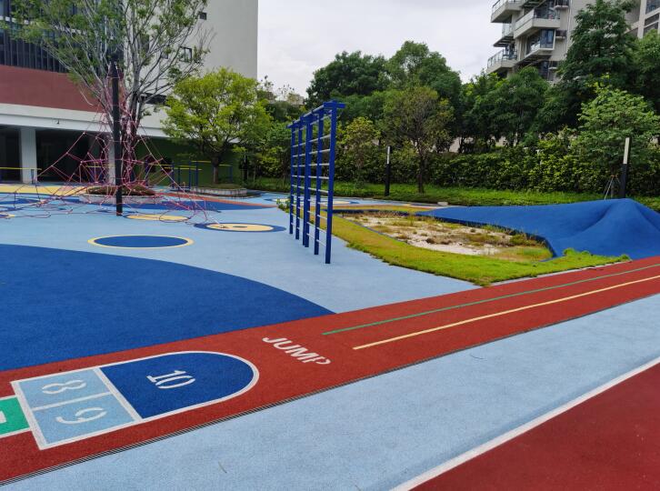 幼儿园塑胶跑道