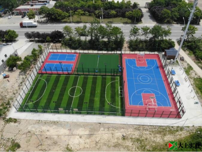 因地制宜破解足球场地“选址难”