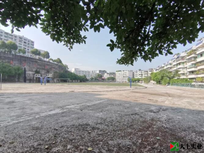 学校塑胶运动场维修施工