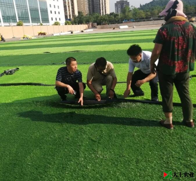 学校塑胶运动场维修施工